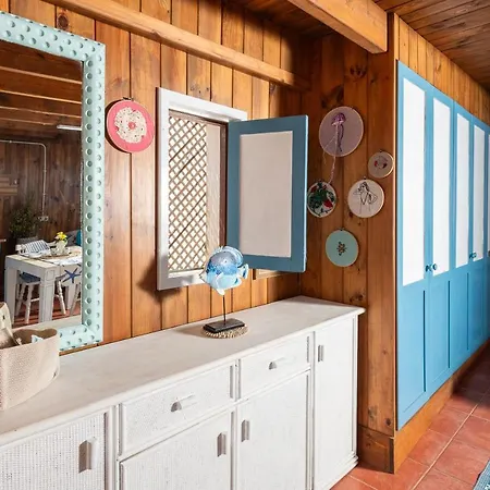 Apartment Wooden Cabin Next To The Beach *